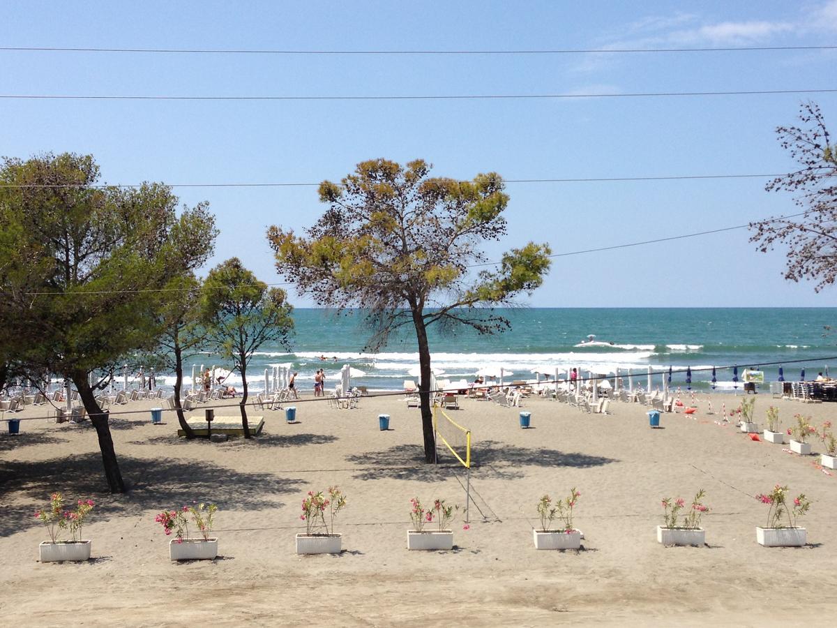 Shëngjin Hotel Alba מראה חיצוני תמונה