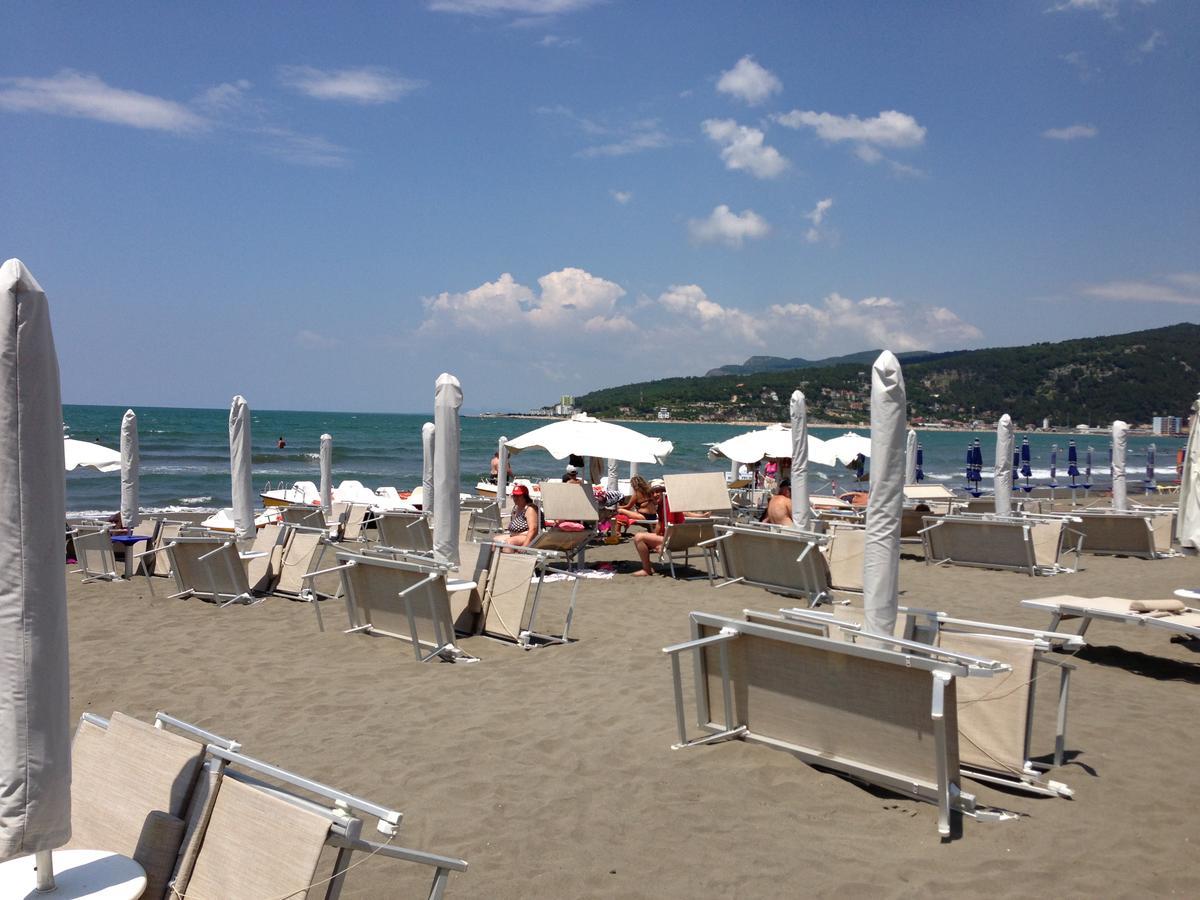 Shëngjin Hotel Alba מראה חיצוני תמונה